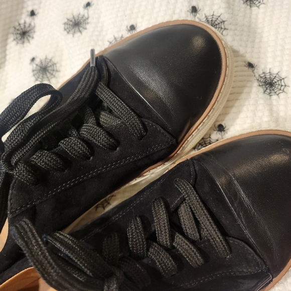 Caslon Nordstrom Women Black Suede Leather Toe Sneakers Tennis Shoes - Size 8.5 - Picture 2 of 9
